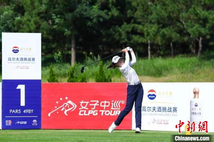 14岁11个月的倪梓心夺得女子中巡赛历史上最年轻