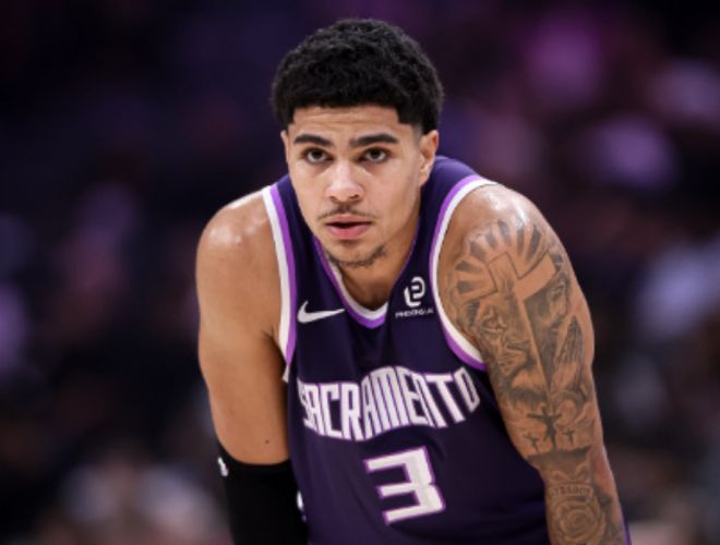 德罗赞砍41+11率队胜爵士 创生涯得分里程碑