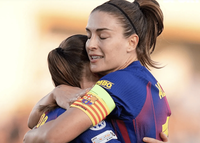 巴萨女足首回合6-2横扫皇马，5人破门创欧冠纪录