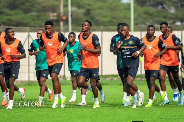 喀麦隆主帅帕戈调整锋线搭档 科法内埃永领衔迎